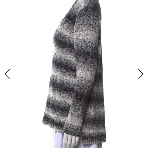 MICHAEL Michael Kors Black & White Stripe V-Neck Knit Sweater Black Size L - Picture 6 of 9